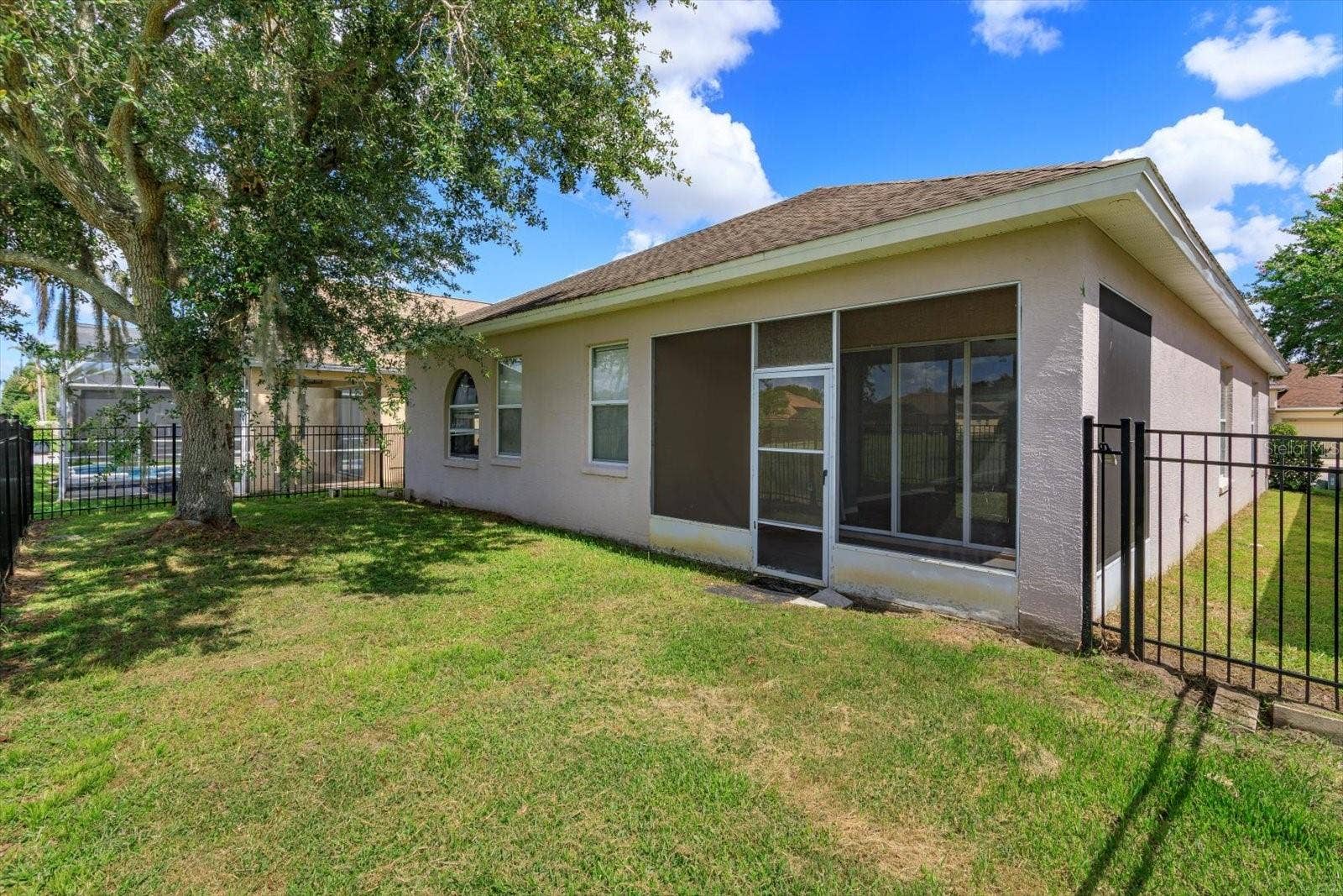 13236 LUXBURY LOOP, Orlando, FL 32837 13236 LUXBURY LOOP, Orlando, FL 32837