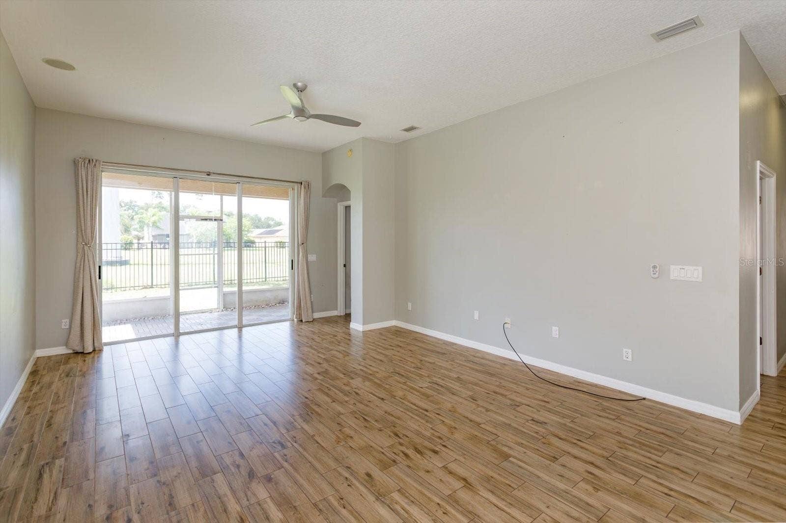 13236 LUXBURY LOOP, Orlando, FL 32837 13236 LUXBURY LOOP, Orlando, FL 32837