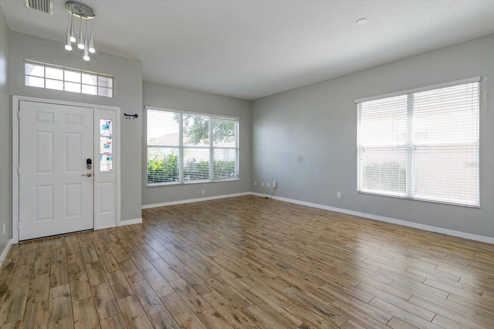13236 LUXBURY LOOP, Orlando, FL 32837 13236 LUXBURY LOOP, Orlando, FL 32837