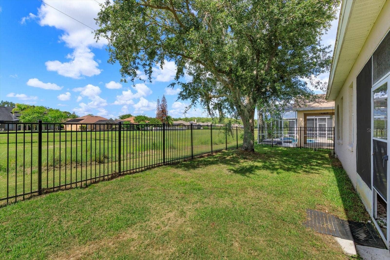 13236 LUXBURY LOOP, Orlando, FL 32837 13236 LUXBURY LOOP, Orlando, FL 32837