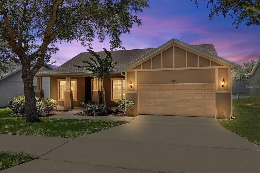 Property photo for 904 WHITE OAK WAY, Minneola, FL