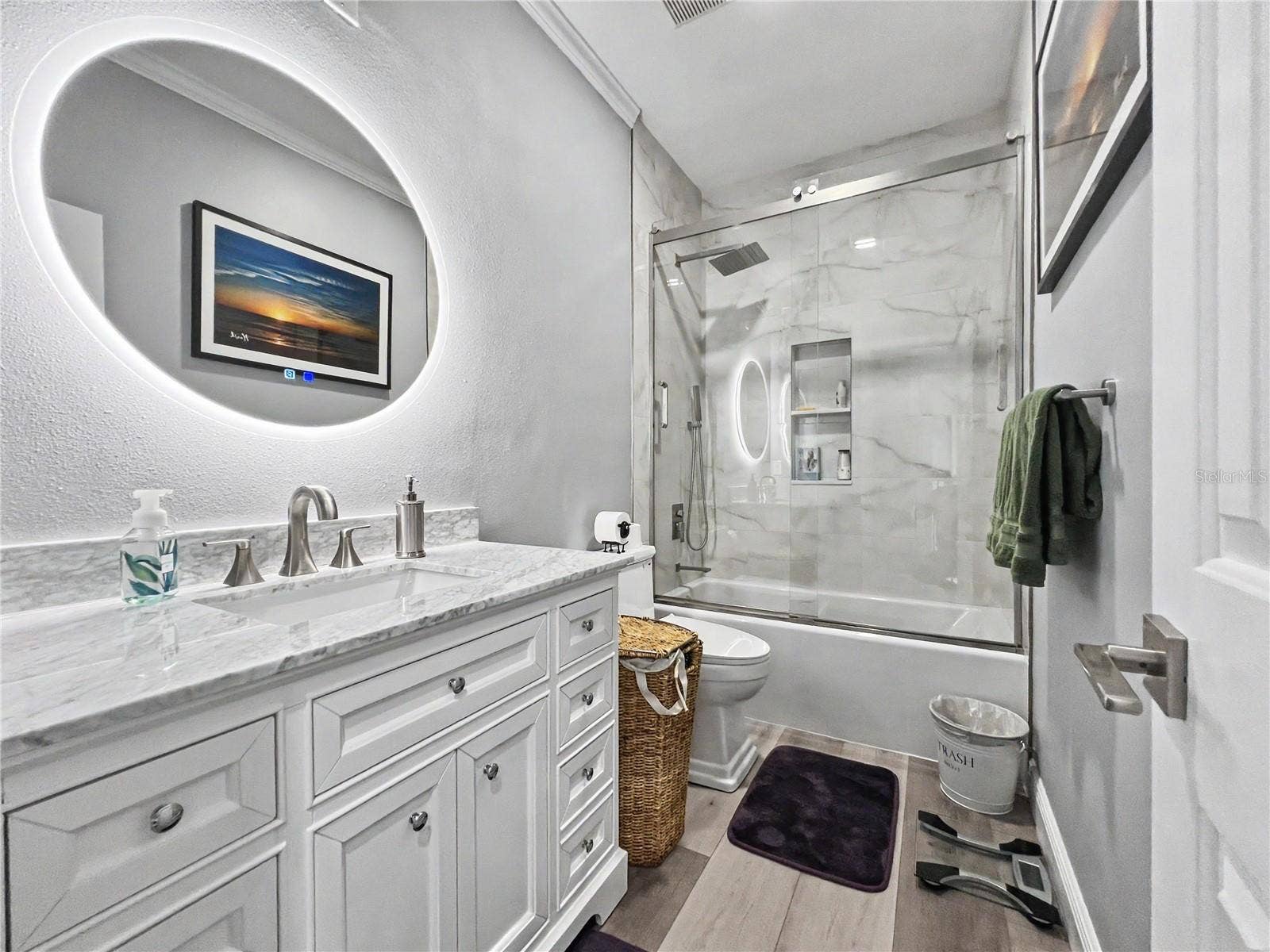 Secondary bathroom that has only been used once