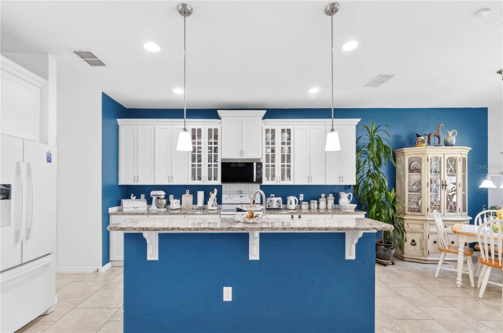 8819 TATARA STREET, Orlando, FL 32836 8819 TATARA STREET, Orlando, FL 32836