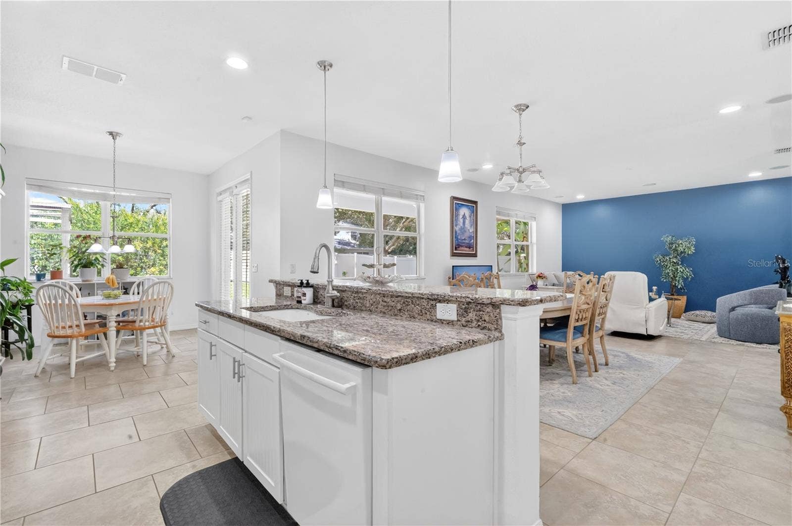 8819 TATARA STREET, Orlando, FL 32836 8819 TATARA STREET, Orlando, FL 32836