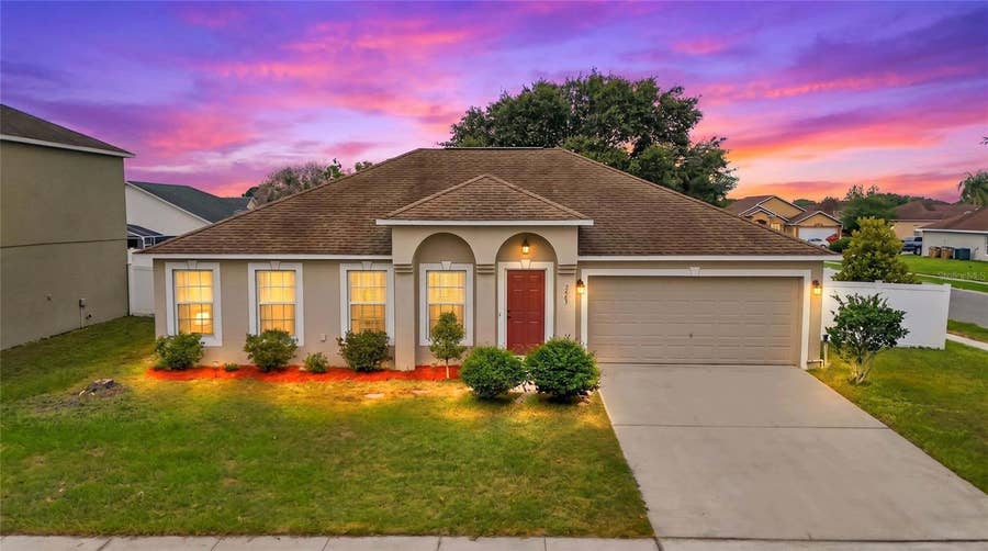 Property photo for 2589 HUNLEY LOOP, Kissimmee, FL