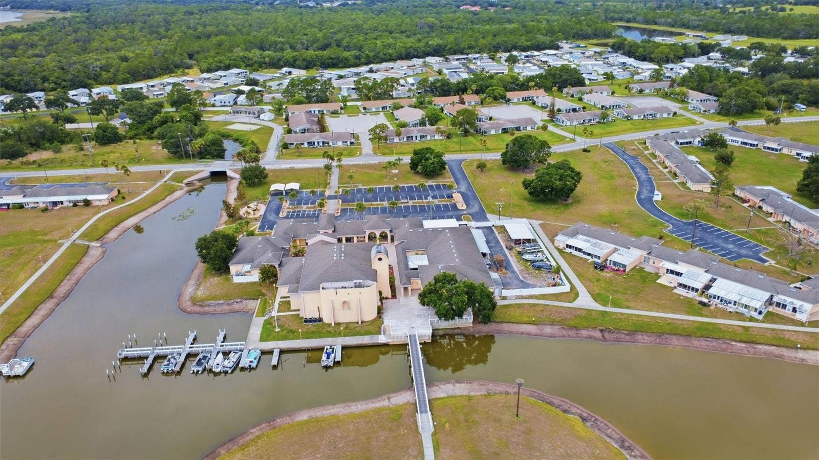 2607 CLUB CIRCLE, #2607, Lake Wales, FL 33898 2607 CLUB CIRCLE, #2607, Lake Wales, FL 33898