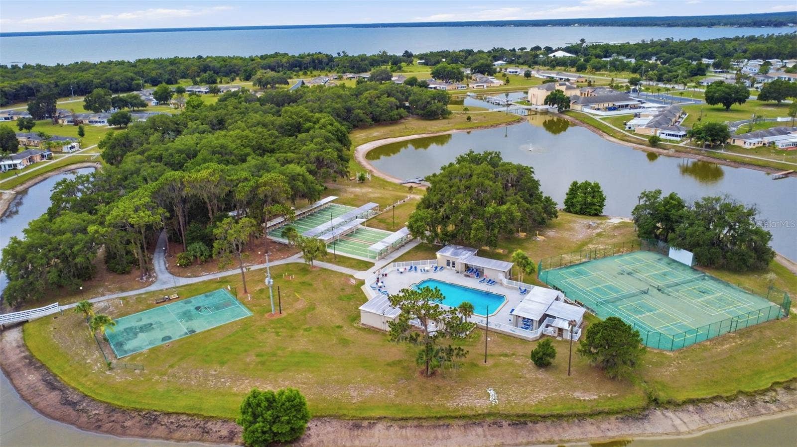 2607 CLUB CIRCLE, #2607, Lake Wales, FL 33898 2607 CLUB CIRCLE, #2607, Lake Wales, FL 33898