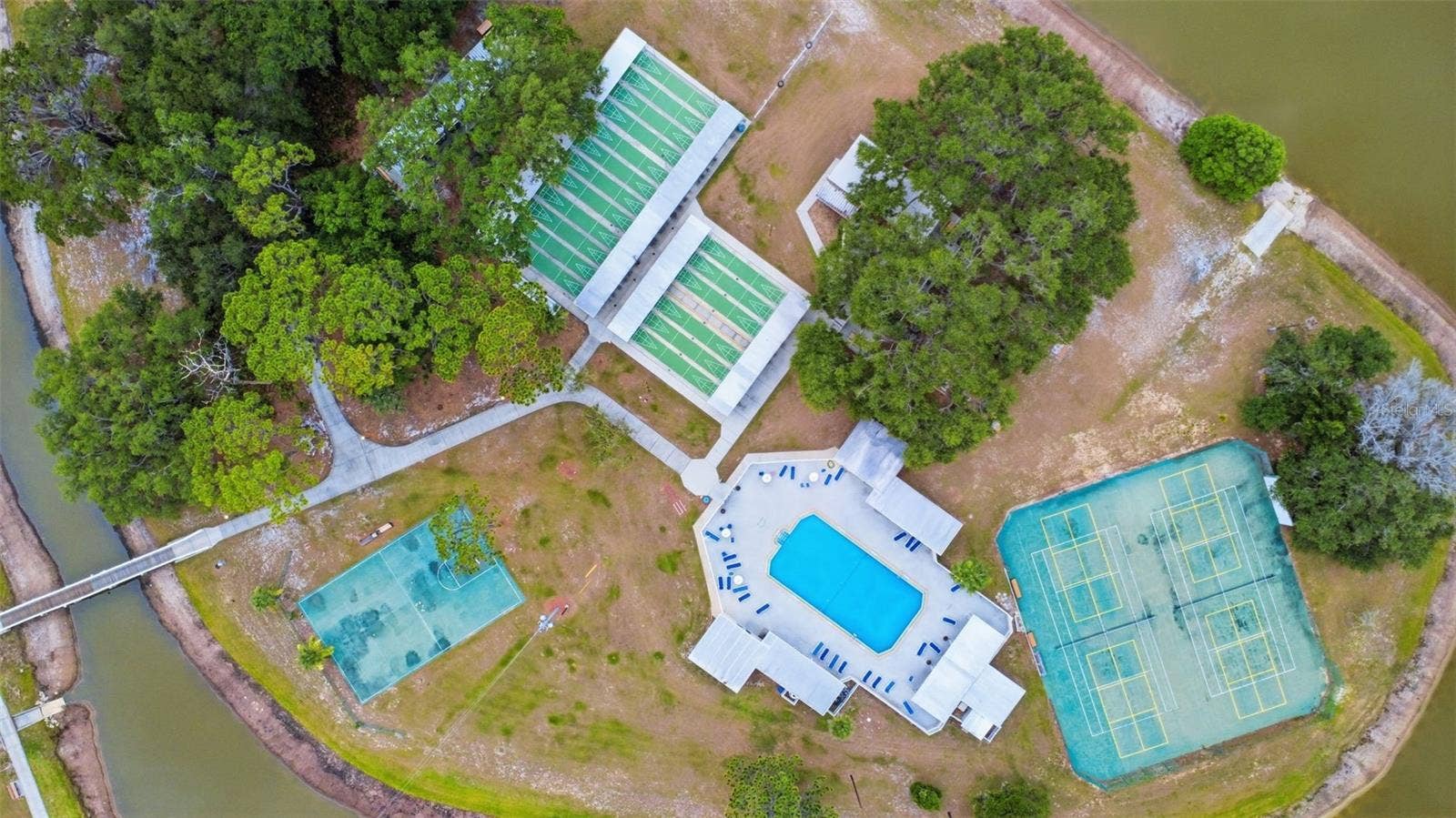 2607 CLUB CIRCLE, #2607, Lake Wales, FL 33898 2607 CLUB CIRCLE, #2607, Lake Wales, FL 33898