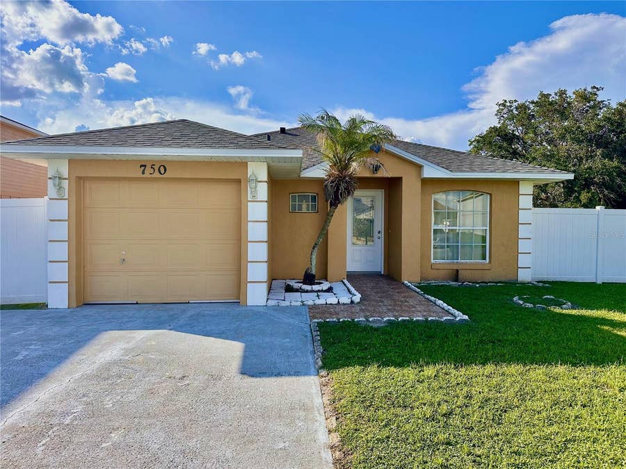 Property photo for 750 PELICAN COURT, Kissimmee, FL