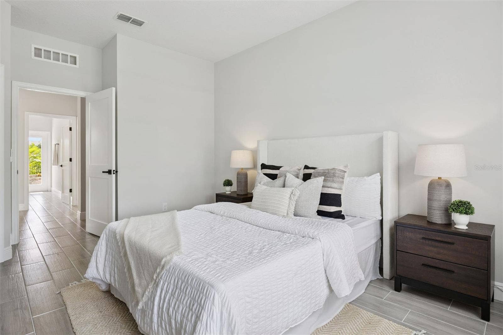1812 LAKE ROBERTS LANDING DRIVE, Winter Garden, FL 34787 1812 LAKE ROBERTS LANDING DRIVE, Winter Garden, FL 34787