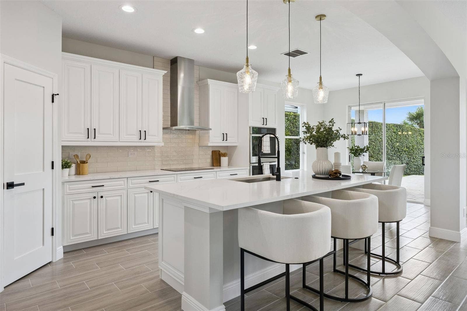 1812 LAKE ROBERTS LANDING DRIVE, Winter Garden, FL 34787 1812 LAKE ROBERTS LANDING DRIVE, Winter Garden, FL 34787