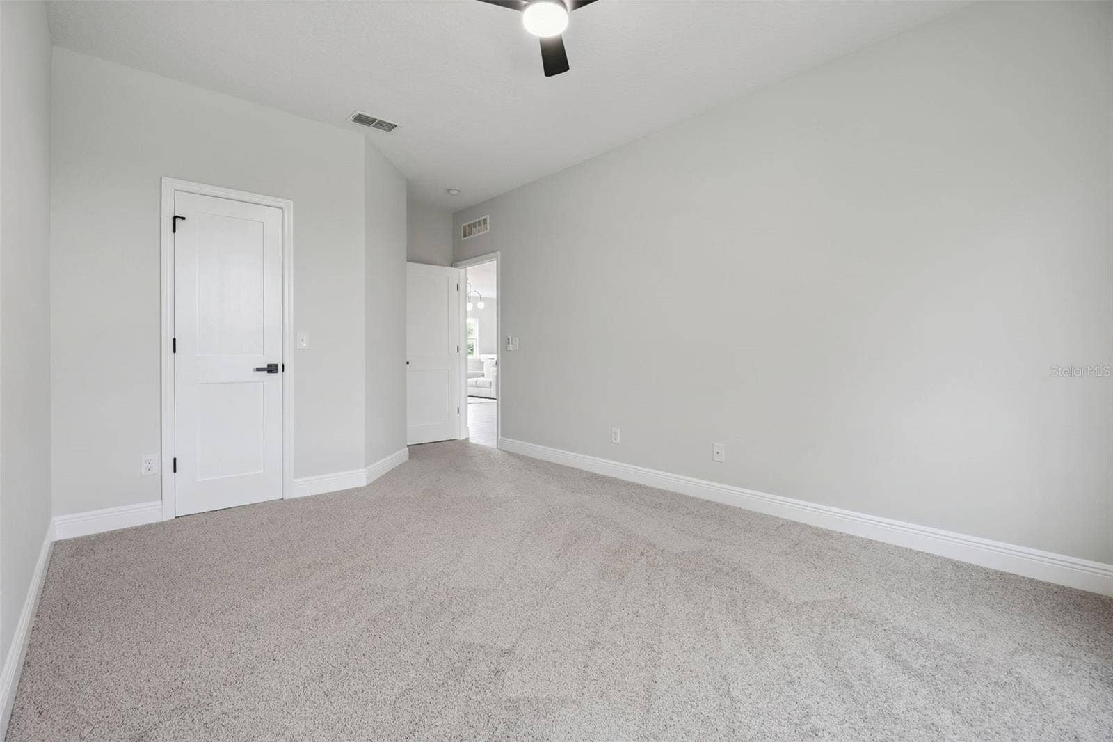 1812 LAKE ROBERTS LANDING DRIVE, Winter Garden, FL 34787 1812 LAKE ROBERTS LANDING DRIVE, Winter Garden, FL 34787