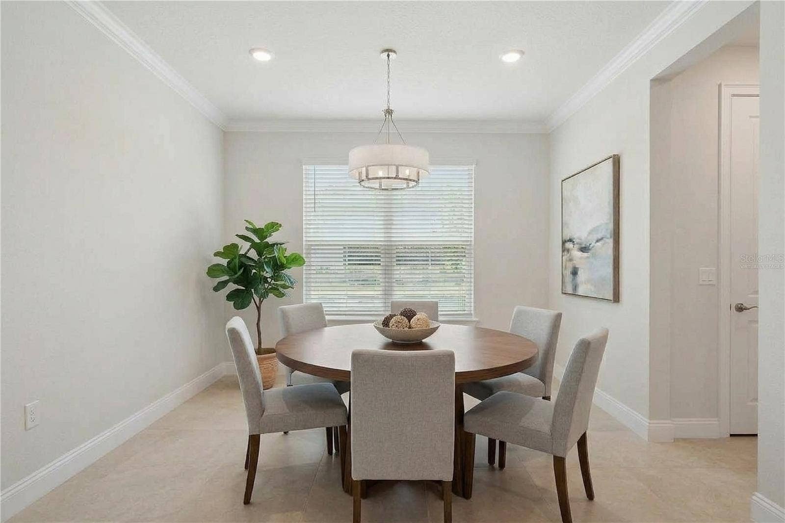 13129 FARO COURT, Winter Garden, FL 34787 Virtually Staged Dining Space