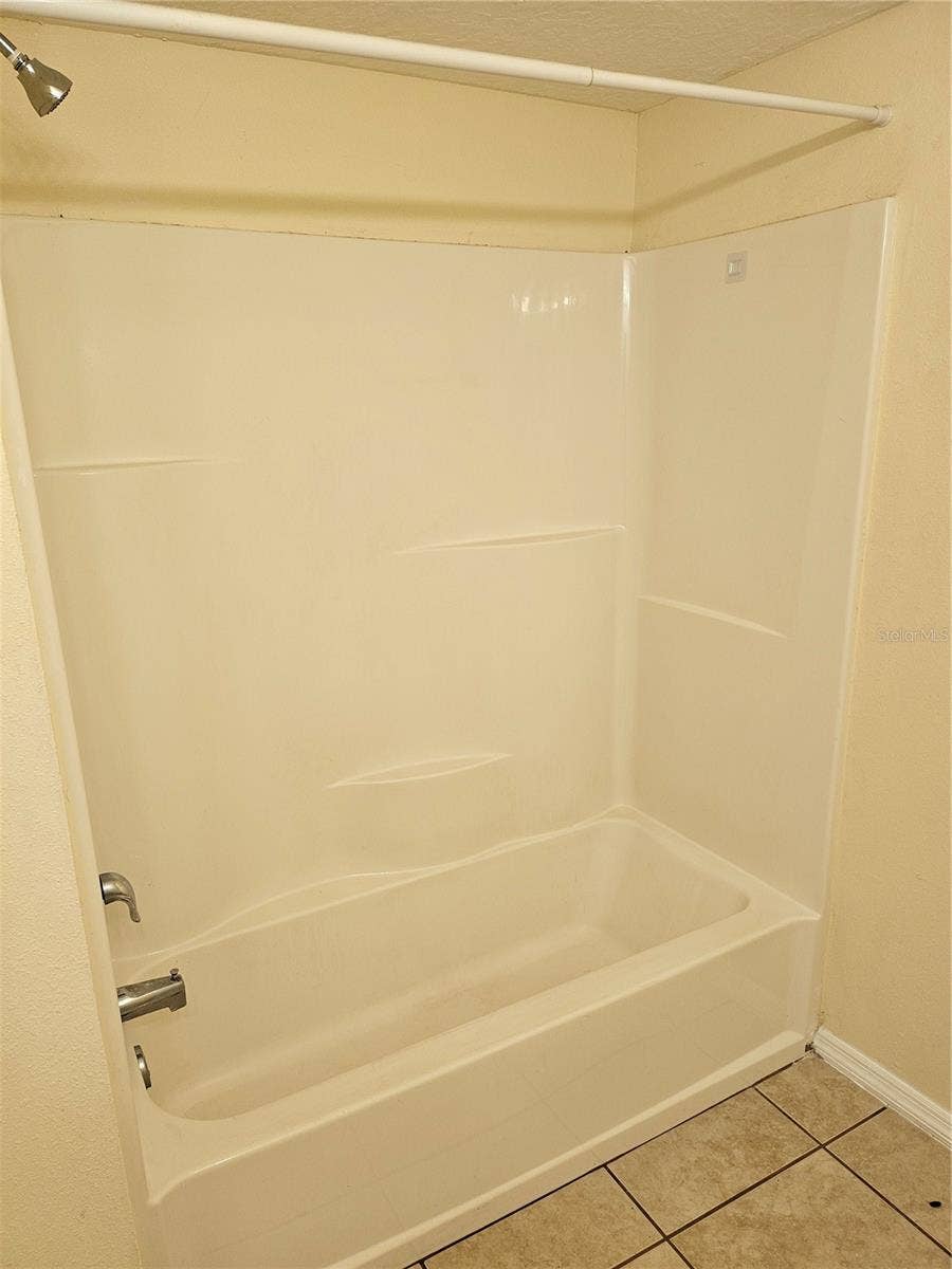 1916 LAKE ATRIUMS CIRCLE, #25, Orlando, FL 32839 1916 LAKE ATRIUMS CIRCLE, #25, Orlando, FL 32839