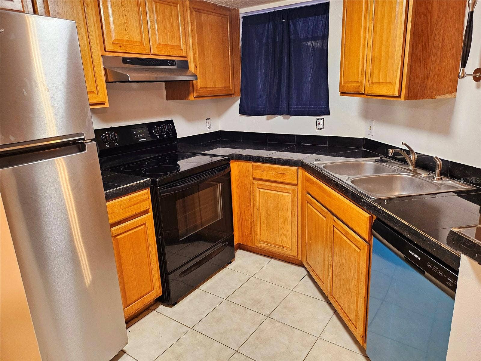 1916 LAKE ATRIUMS CIRCLE, #25, Orlando, FL 32839 1916 LAKE ATRIUMS CIRCLE, #25, Orlando, FL 32839