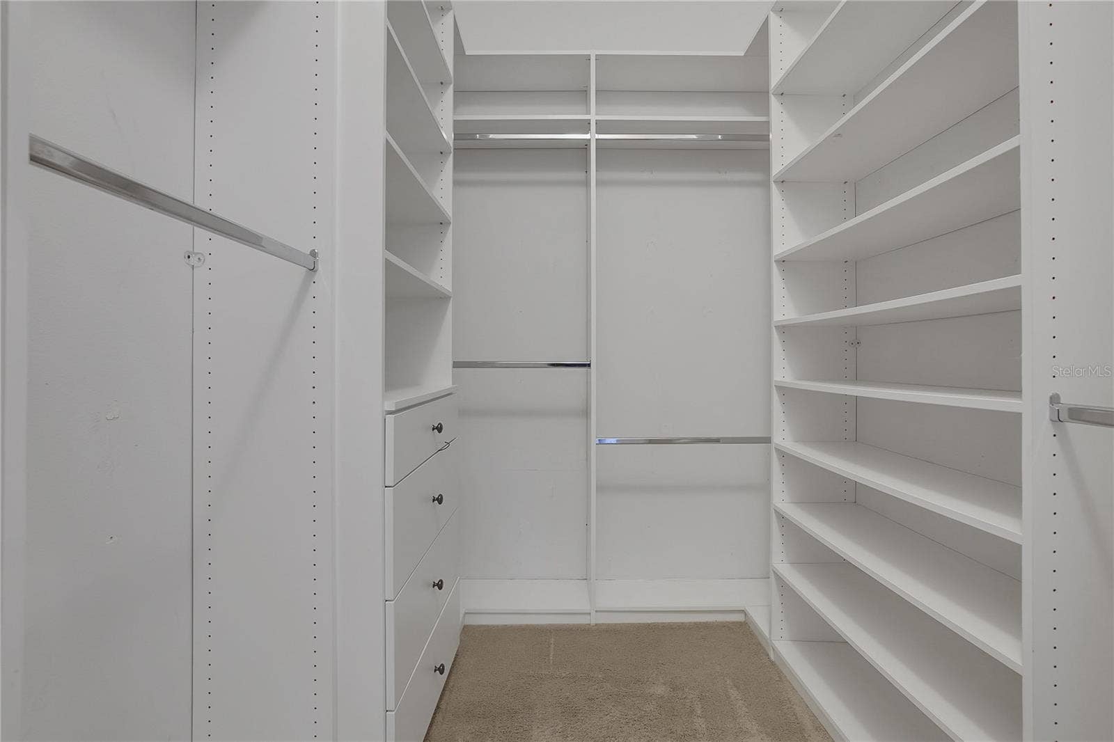600 CHOCKTAW STREET, Lake Mary, FL 32746 Dual Primary Walk In Closets