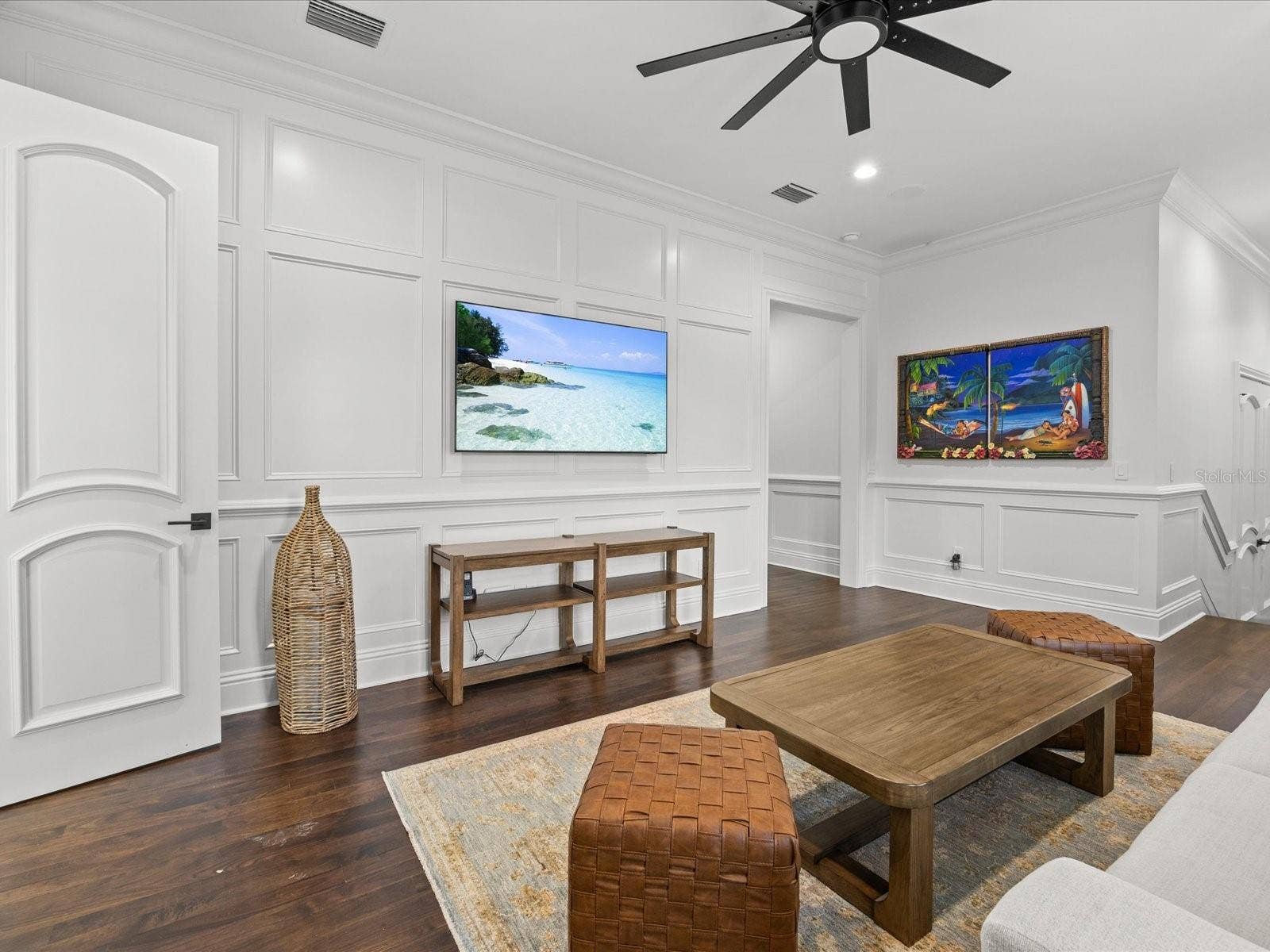 9832 LAUREL VALLEY DRIVE, Windermere, FL 34786 9832 LAUREL VALLEY DRIVE, Windermere, FL 34786