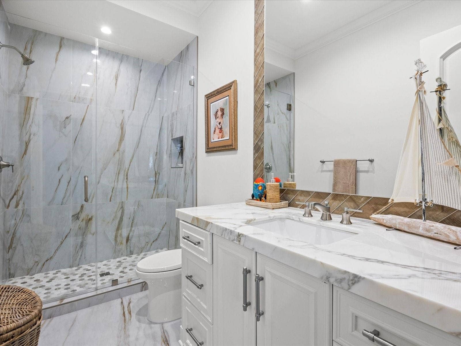 9832 LAUREL VALLEY DRIVE, Windermere, FL 34786 9832 LAUREL VALLEY DRIVE, Windermere, FL 34786