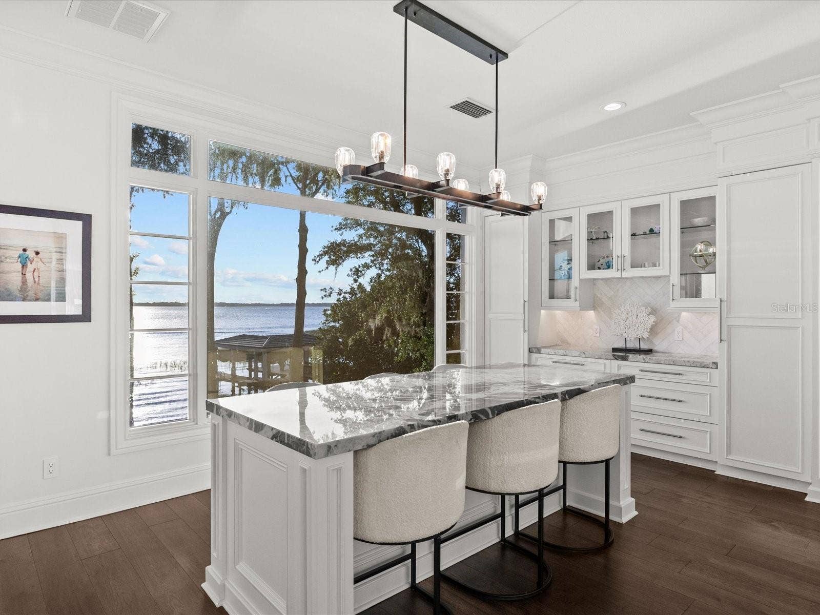 9832 LAUREL VALLEY DRIVE, Windermere, FL 34786 9832 LAUREL VALLEY DRIVE, Windermere, FL 34786