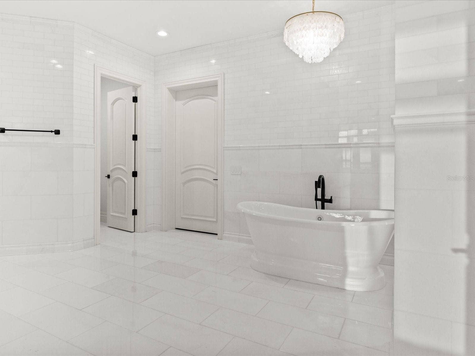 9832 LAUREL VALLEY DRIVE, Windermere, FL 34786 9832 LAUREL VALLEY DRIVE, Windermere, FL 34786