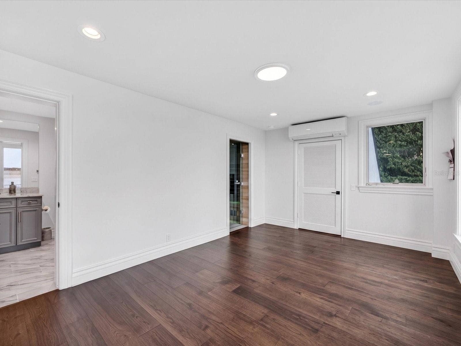 9832 LAUREL VALLEY DRIVE, Windermere, FL 34786 9832 LAUREL VALLEY DRIVE, Windermere, FL 34786