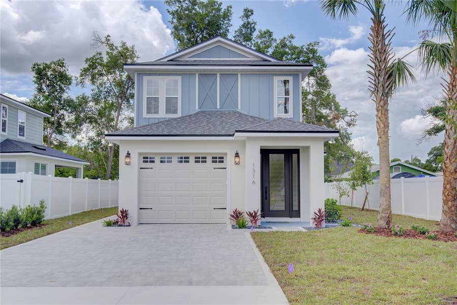 Property photo for 1316 E 9TH AVENUE, Mount Dora, FL