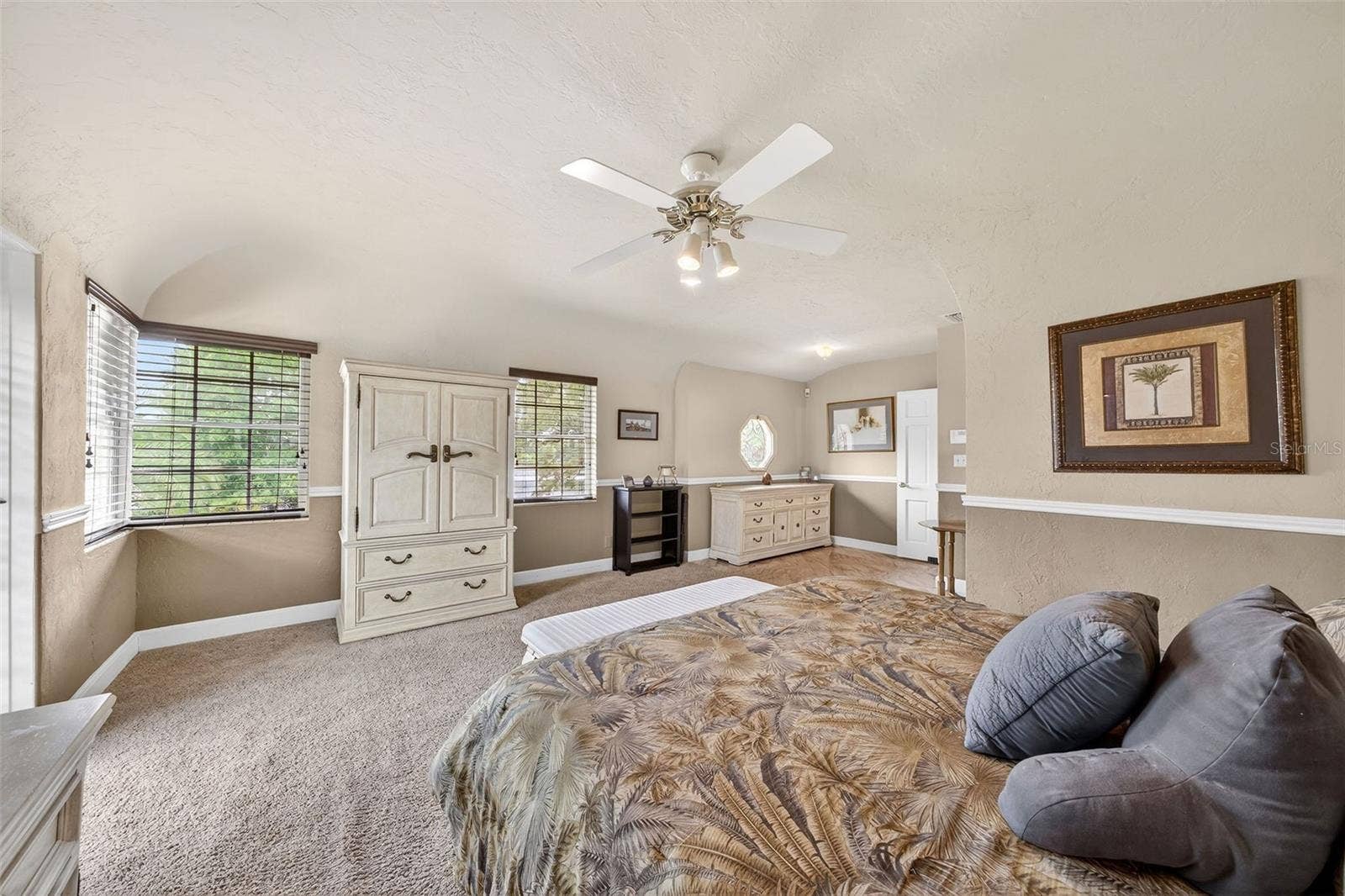 830 LAKE DAVIS DRIVE, Orlando, FL 32806