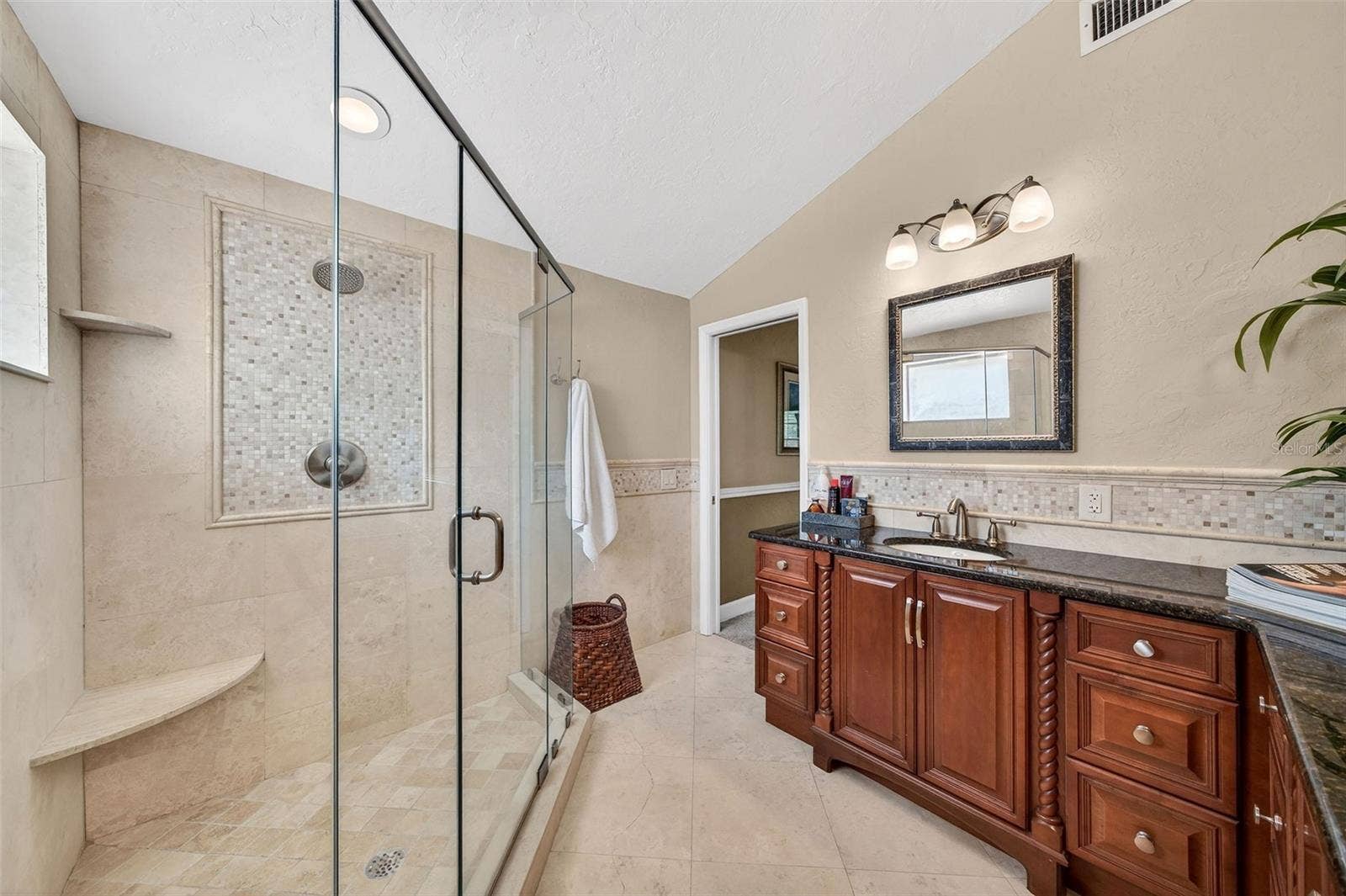 830 LAKE DAVIS DRIVE, Orlando, FL 32806