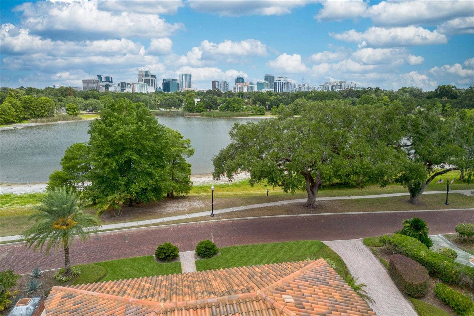 830 LAKE DAVIS DRIVE, Orlando, FL 32806
