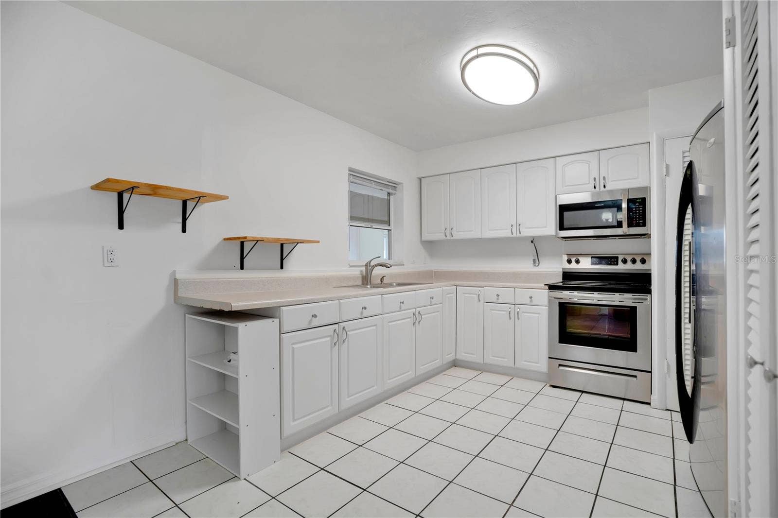 682 MERRIMAC STREET, Deltona, FL 32725 682 MERRIMAC STREET, Deltona, FL 32725