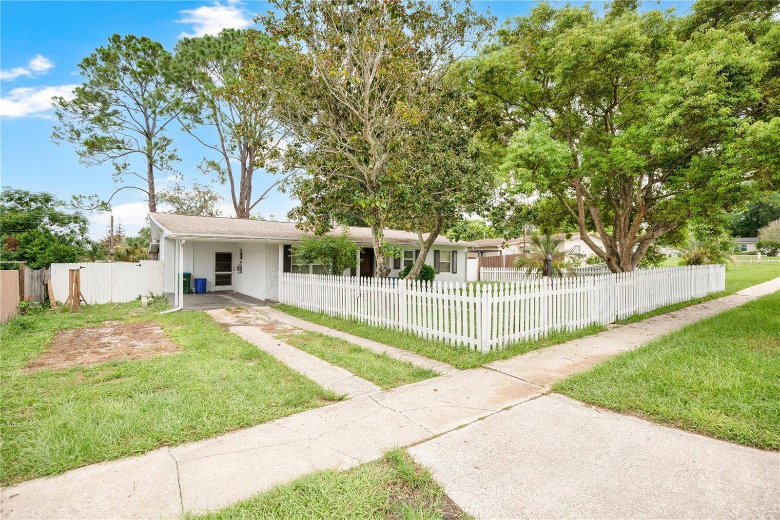 682 MERRIMAC STREET, Deltona, FL 32725 682 MERRIMAC STREET, Deltona, FL 32725