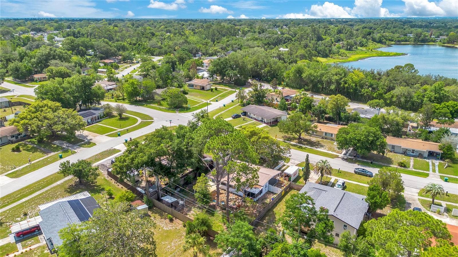 682 MERRIMAC STREET, Deltona, FL 32725 682 MERRIMAC STREET, Deltona, FL 32725