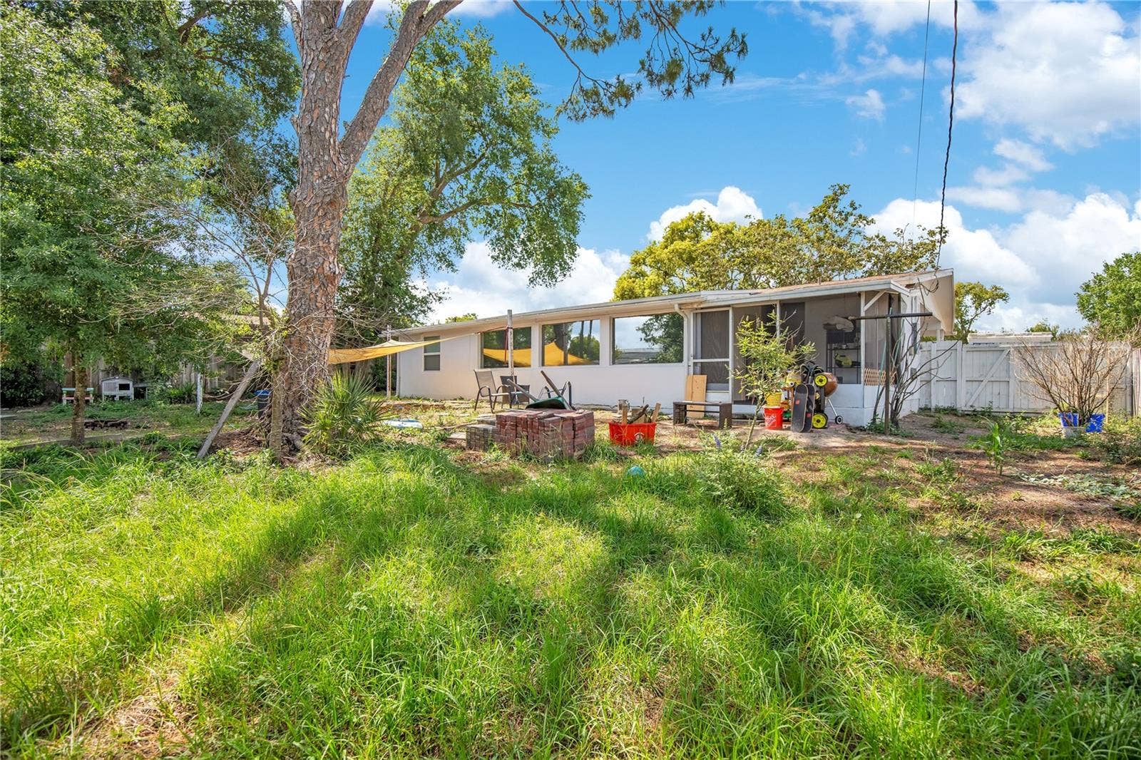 682 MERRIMAC STREET, Deltona, FL 32725 682 MERRIMAC STREET, Deltona, FL 32725