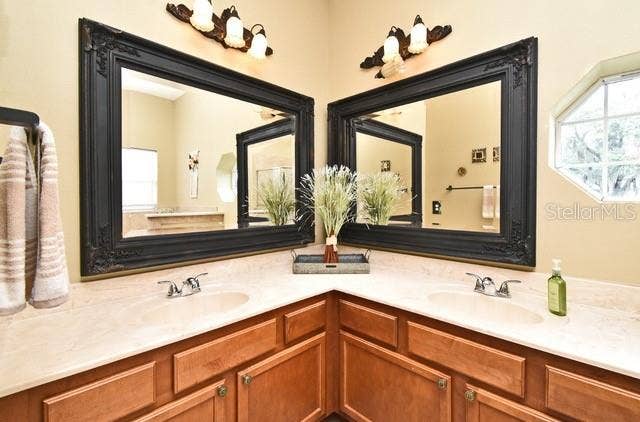 11994 MCKINNON ROAD, Windermere, FL 34786 11994 MCKINNON ROAD, Windermere, FL 34786