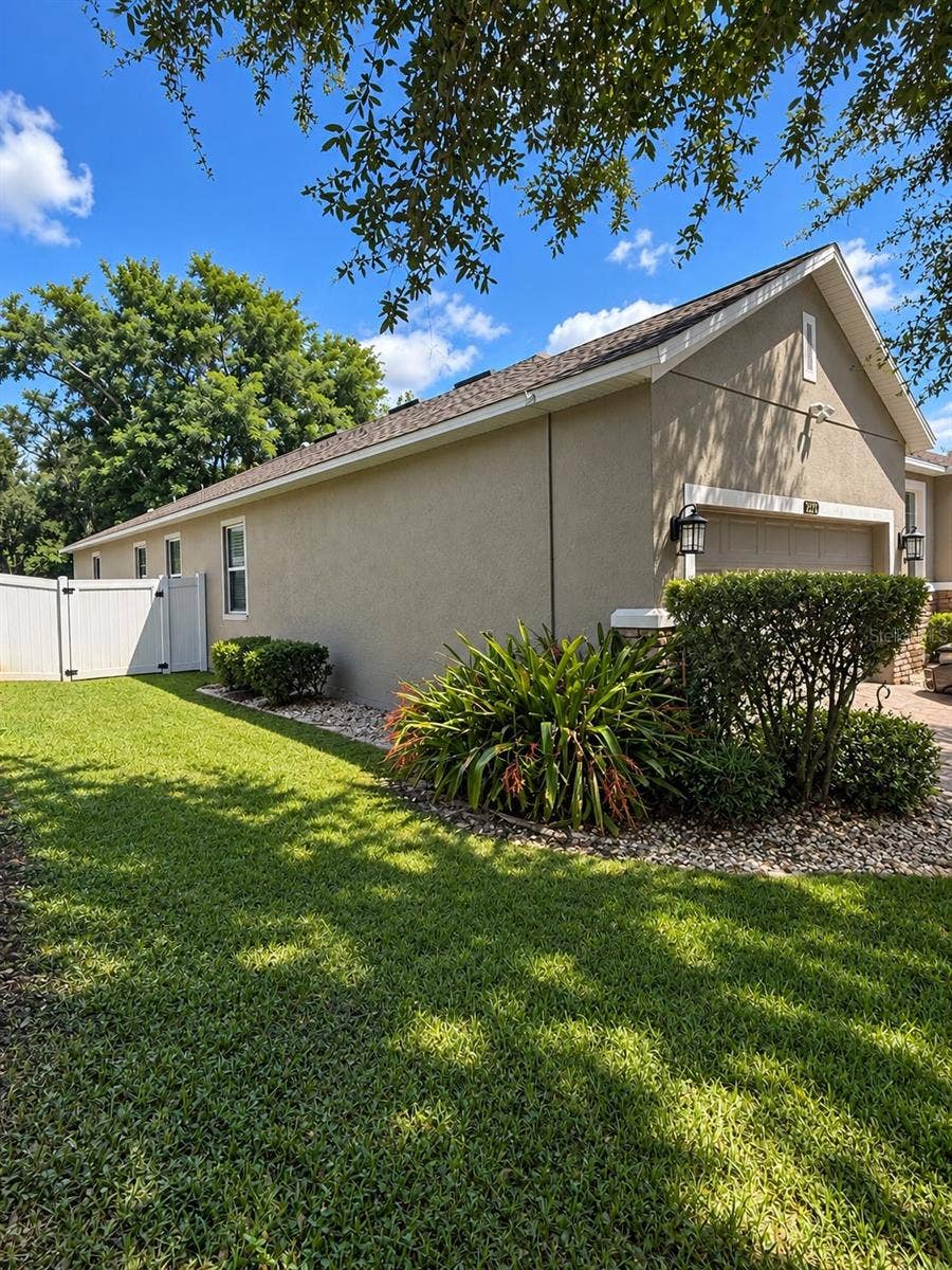 2379 PICKFORD CIRCLE, Apopka, FL 32703 2379 PICKFORD CIRCLE, Apopka, FL 32703