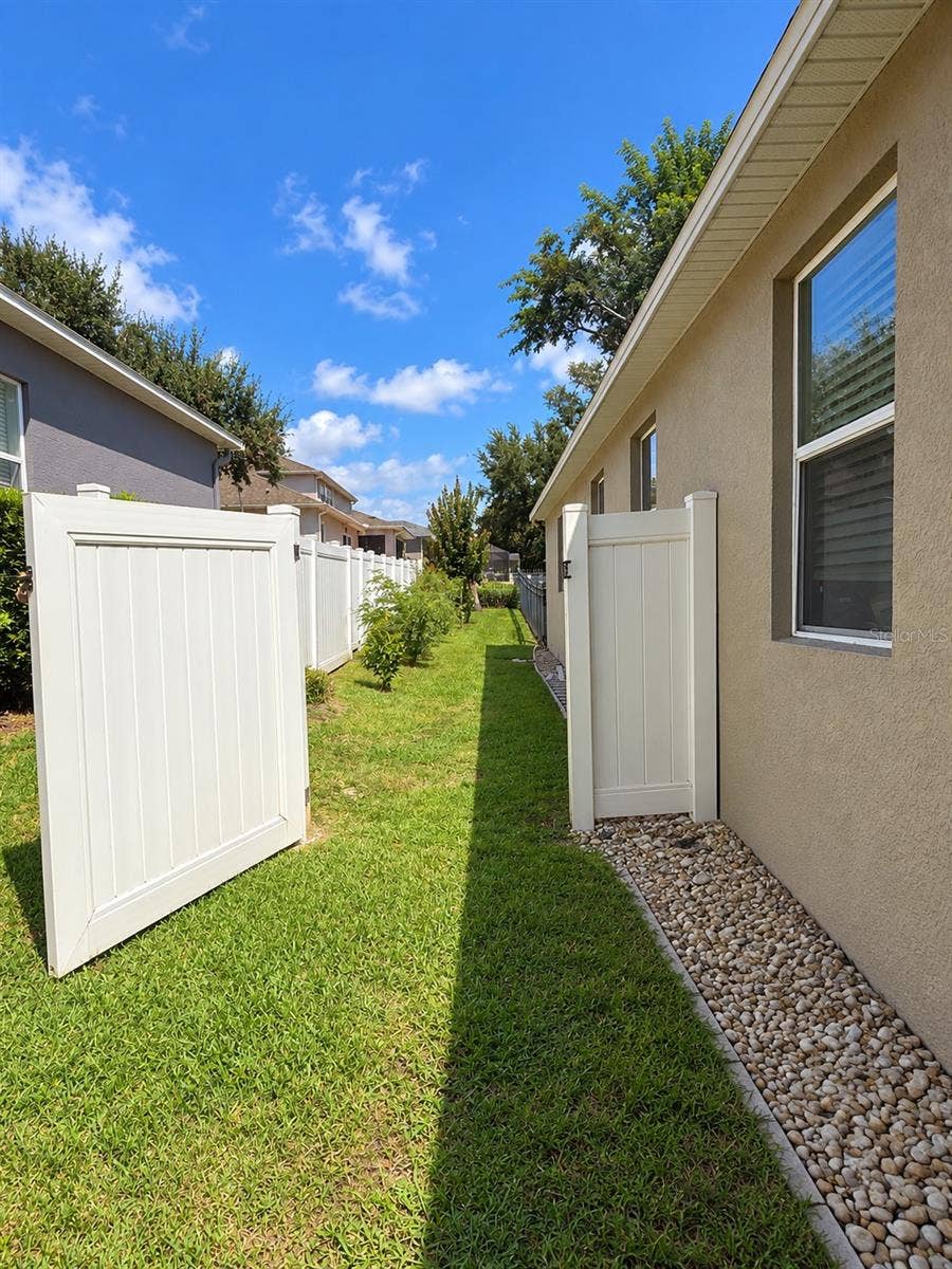 2379 PICKFORD CIRCLE, Apopka, FL 32703 2379 PICKFORD CIRCLE, Apopka, FL 32703