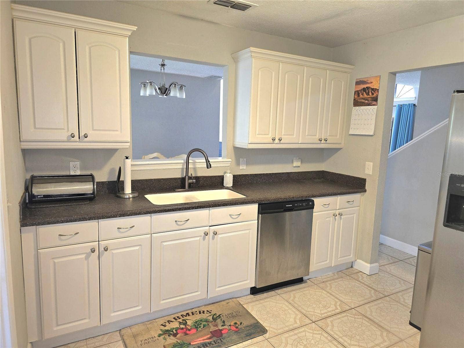 8433 COMMANDER COVE, Winter Park, FL 32792 Kitchen