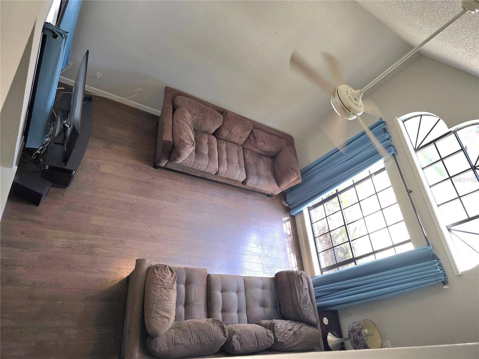 8433 COMMANDER COVE, Winter Park, FL 32792 Living room view 2