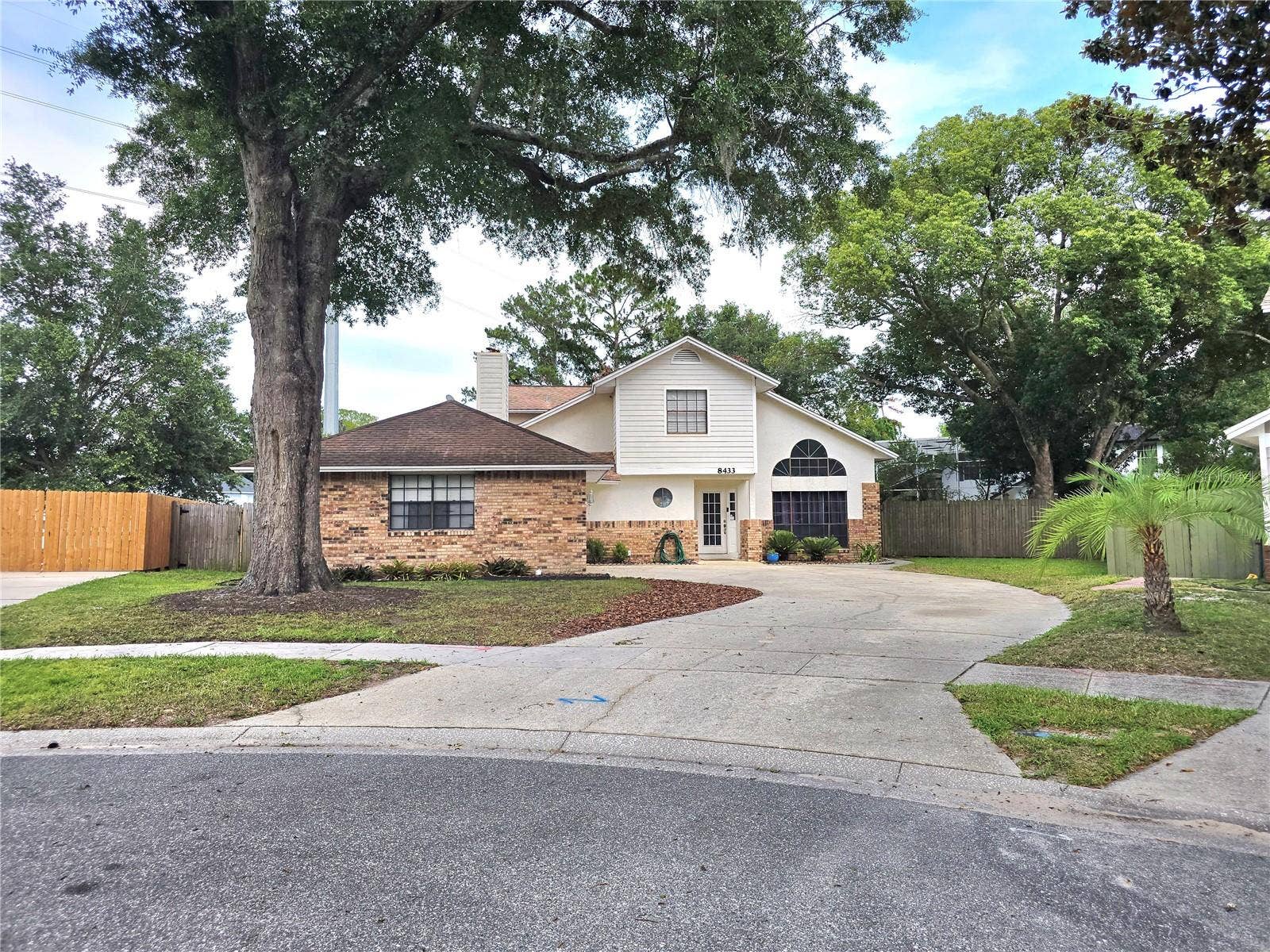 8433 COMMANDER COVE, Winter Park, FL 32792 Front of house view 2