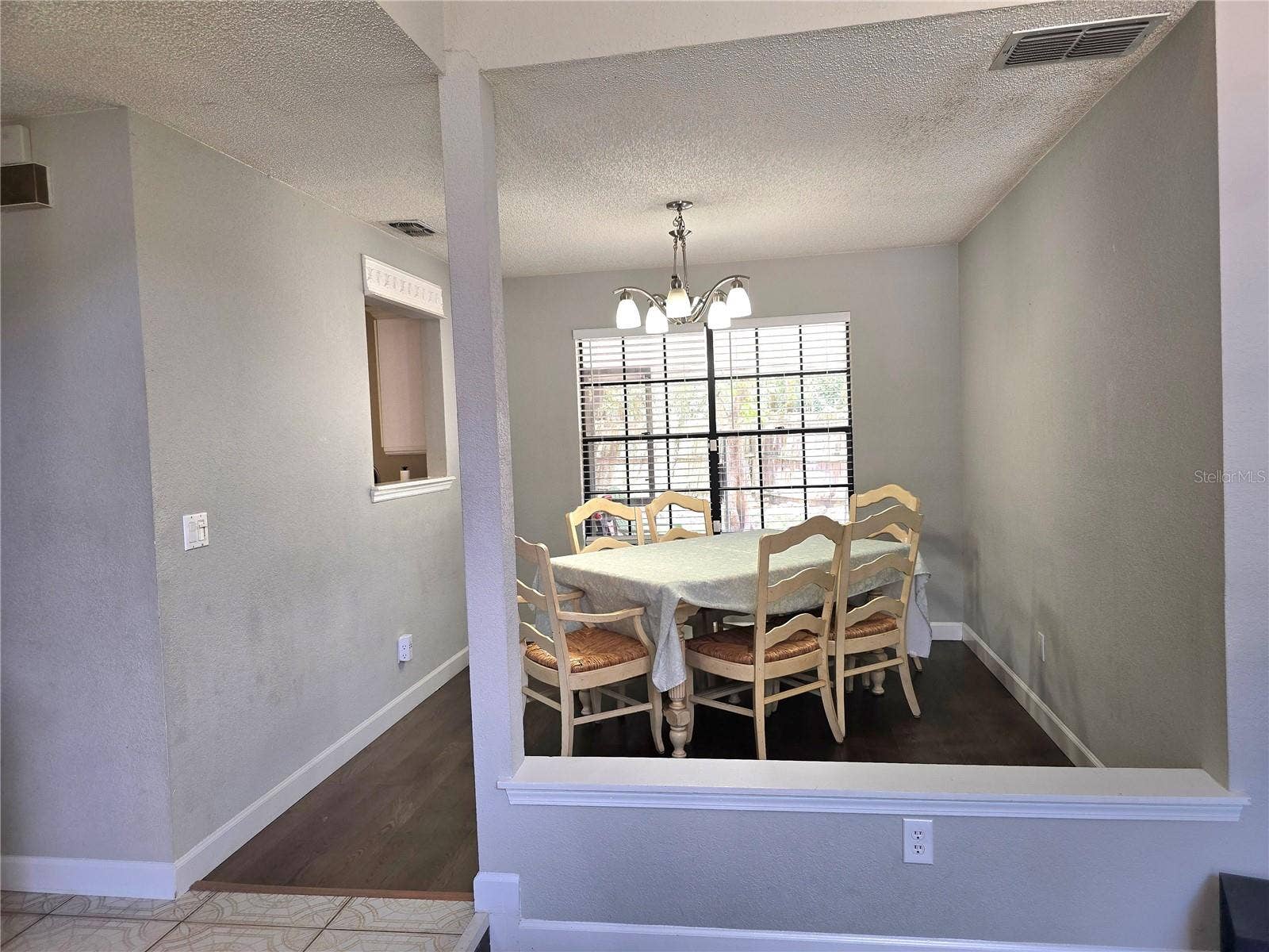 8433 COMMANDER COVE, Winter Park, FL 32792 Dining room view 2