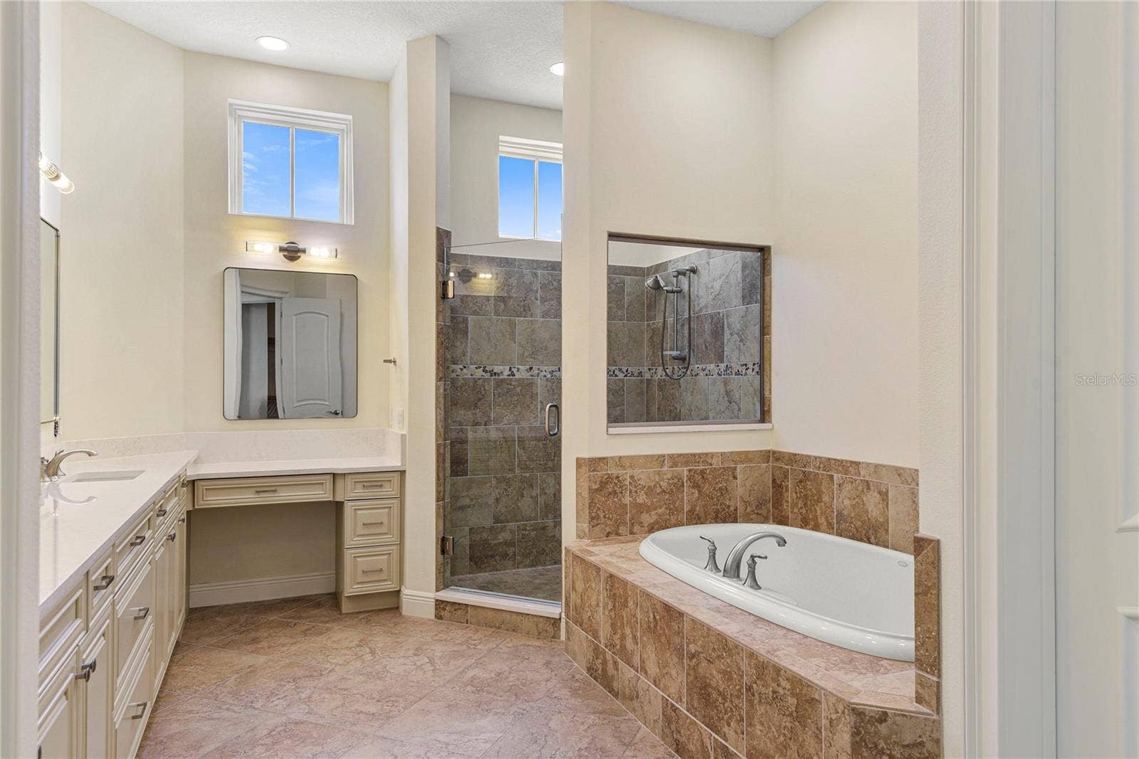 101 S NEW YORK AVENUE, #311, Winter Park, FL 32789 101 S NEW YORK AVENUE, #311, Winter Park, FL 32789