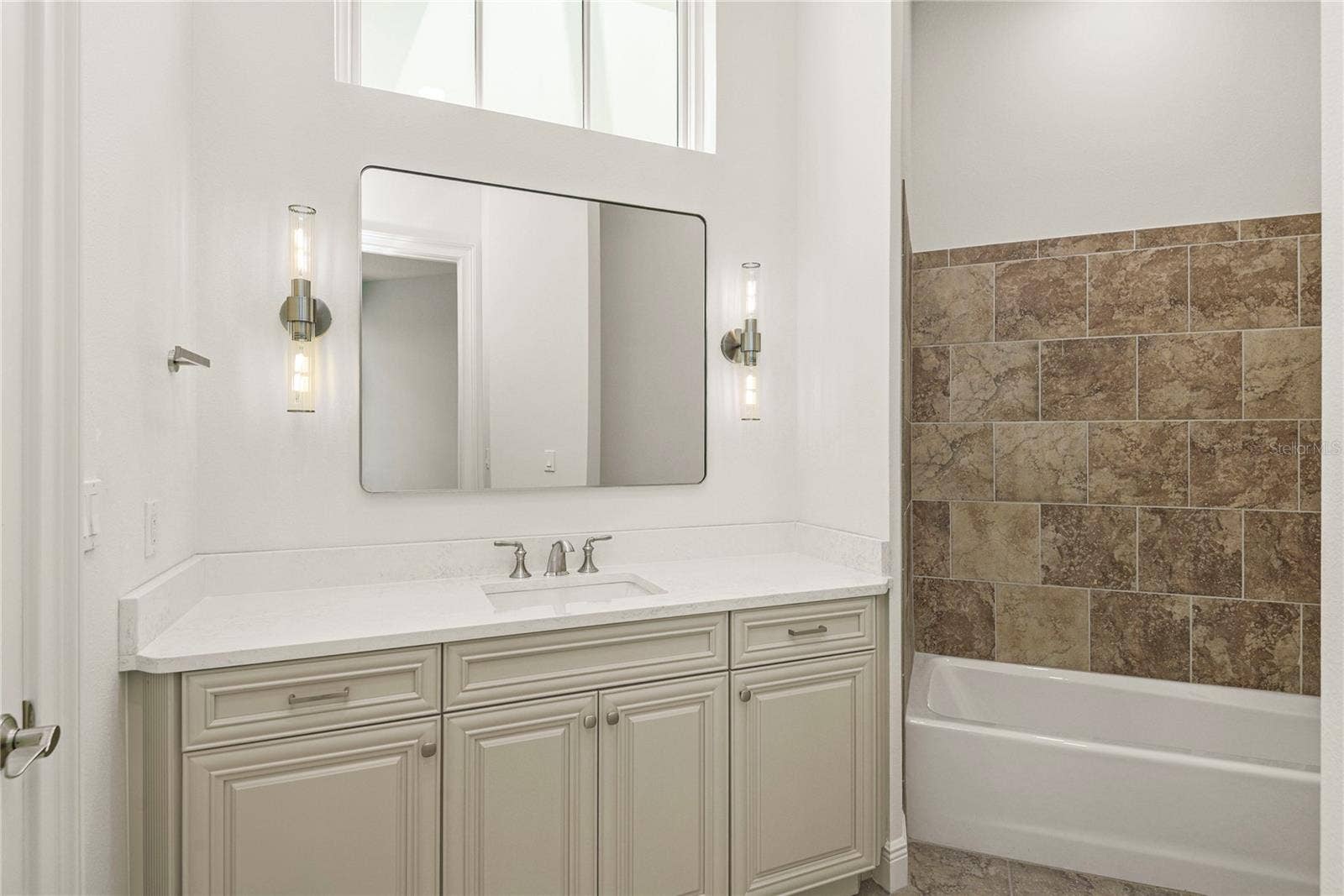 101 S NEW YORK AVENUE, #311, Winter Park, FL 32789 101 S NEW YORK AVENUE, #311, Winter Park, FL 32789