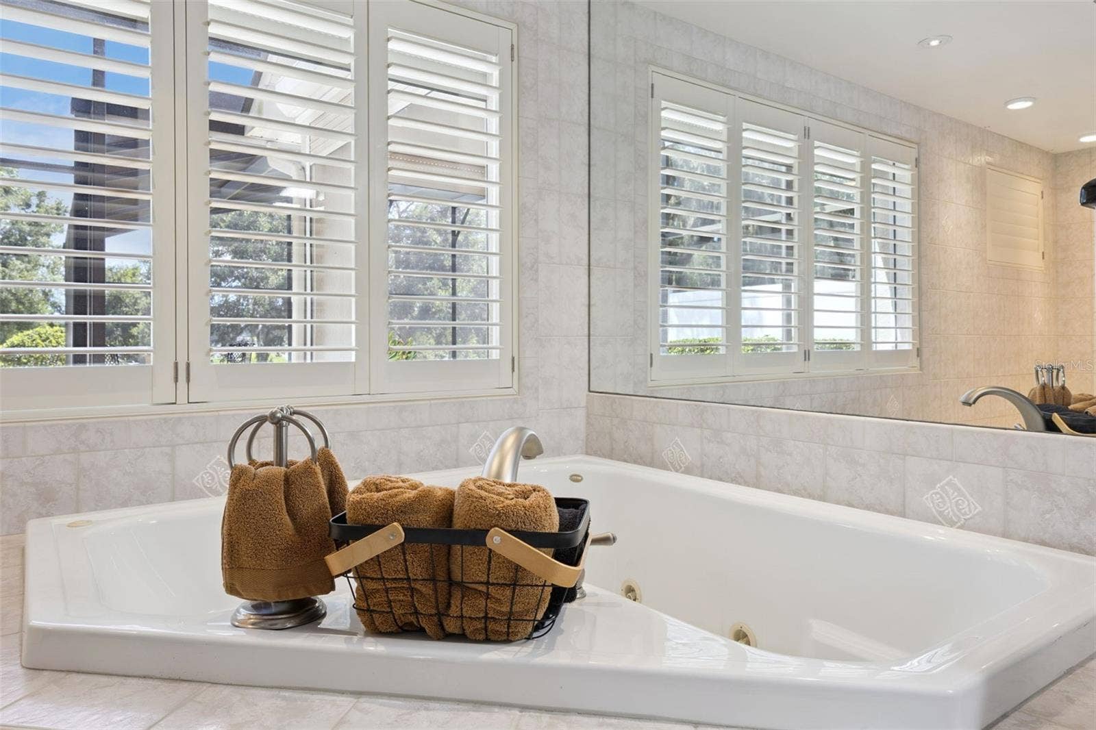 605 OLD MOUNT DORA ROAD, Eustis, FL 32726 605 OLD MOUNT DORA ROAD, Eustis, FL 32726