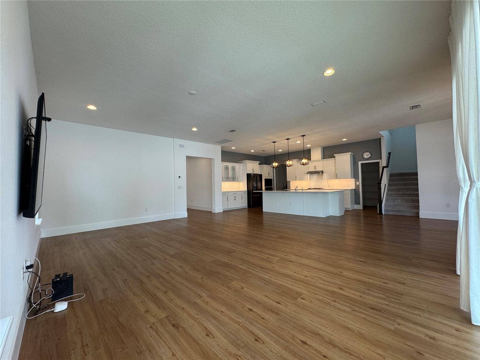 15741 SWEET LEMON WAY, Winter Garden, FL 34787 15741 SWEET LEMON WAY, Winter Garden, FL 34787