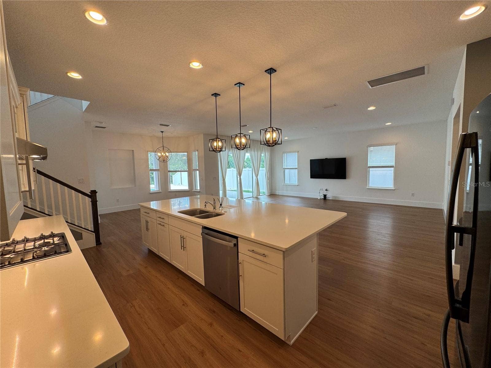 15741 SWEET LEMON WAY, Winter Garden, FL 34787 15741 SWEET LEMON WAY, Winter Garden, FL 34787