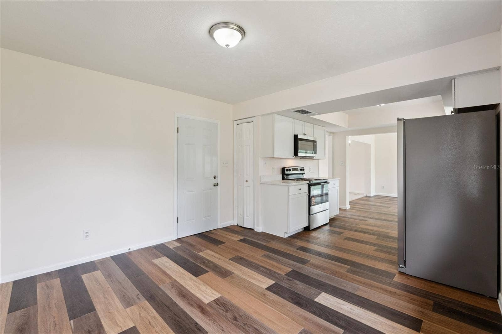 Flex Space View to Kitchen
