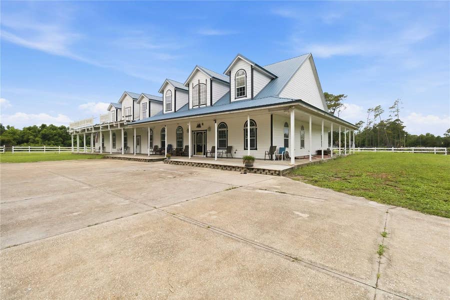 Property photo for 31243 BEAR POND DRIVE, Sorrento, FL