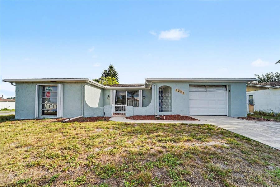 Property photo for 3207 SALISBURY DRIVE, Holiday, FL