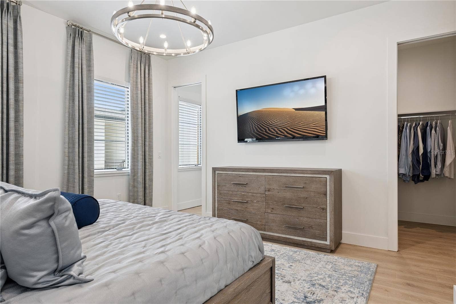 512 W SWOOPE AVENUE, Winter Park, FL 32789 Primary Bedroom with Two Spacious Walk-In Closets and Ensuite