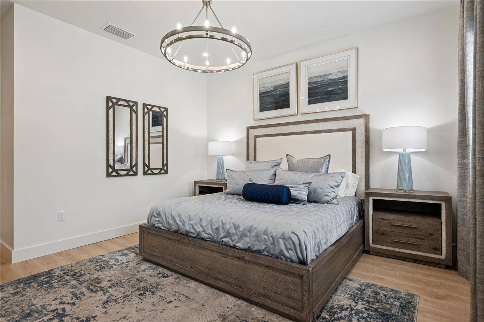 512 W SWOOPE AVENUE, Winter Park, FL 32789 Primary Bedroom with Two Spacious Walk-In Closets and Ensuite